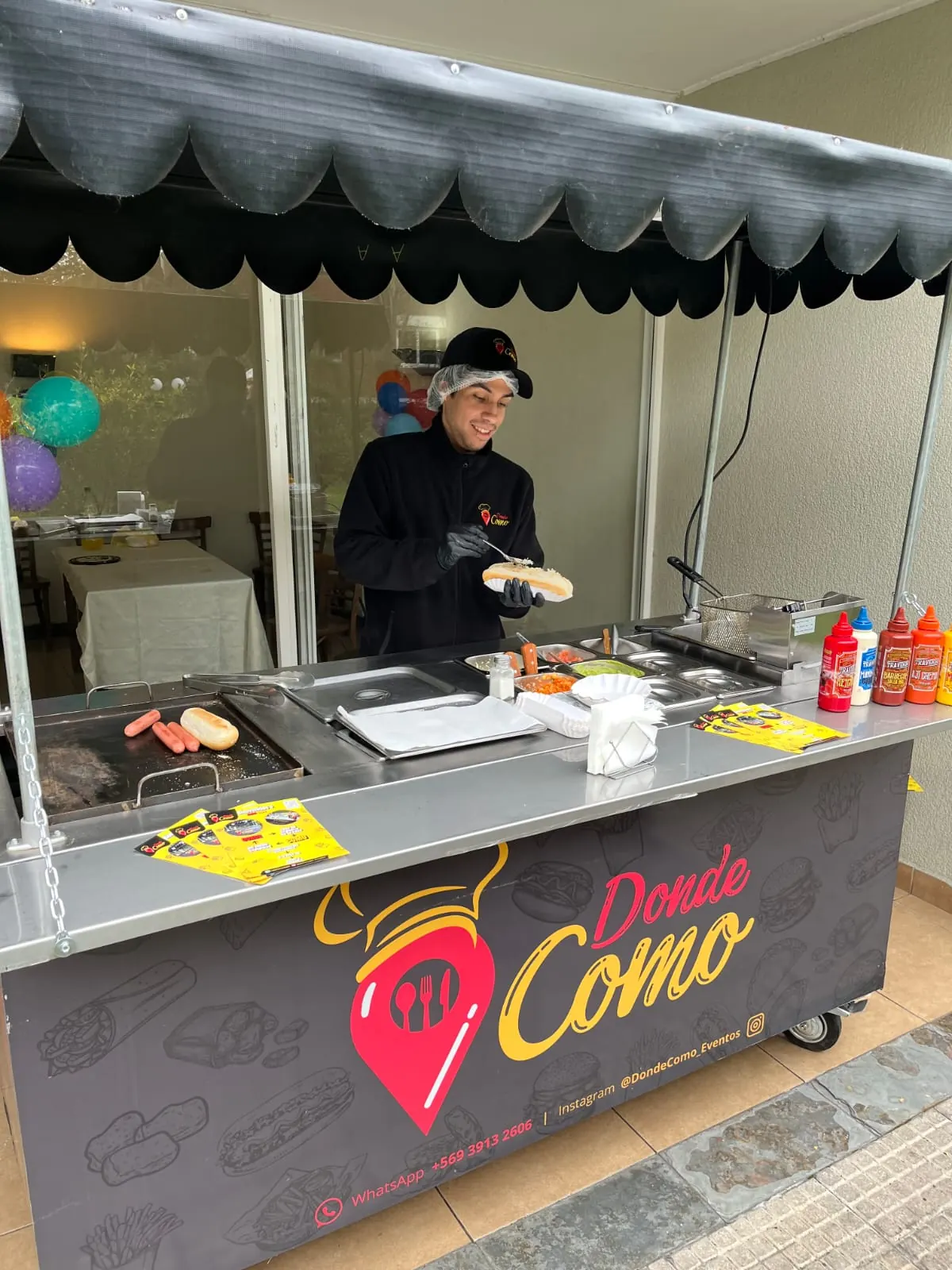 Carrito de completos Donde Como para eventos de empresa